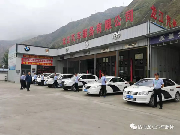 金錘鈑金，銀槍噴漆！龍江汽修值得信賴！