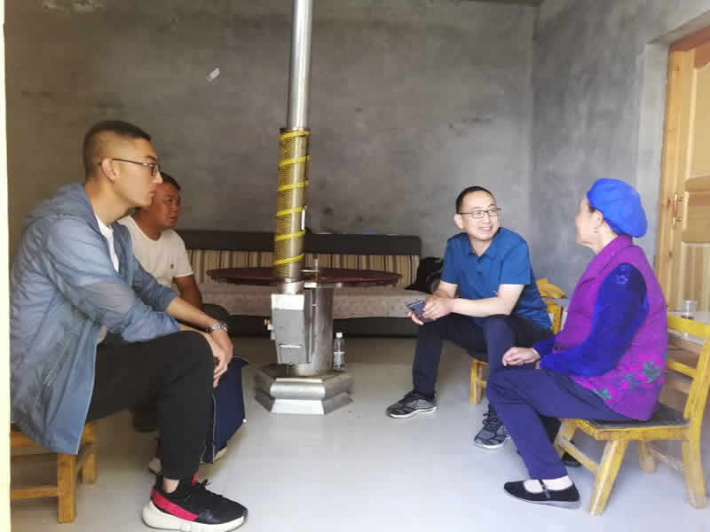 “感黨恩、憶黨史”，--市龍江城鄉(xiāng)發(fā)展集團公司開展慶祝建黨99周年主題黨日活動